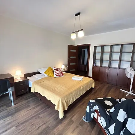 Old Town - Free Parking Przemyslowa Str Apartment *