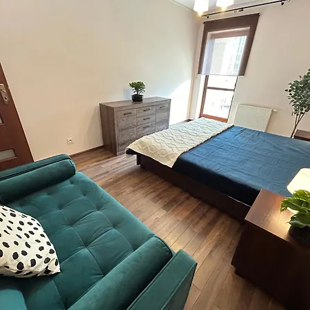 Old Town - Free Parking Przemyslowa Str