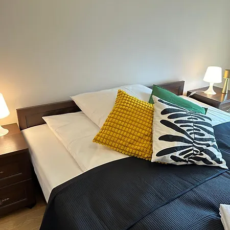 Old Town - Free Parking Apartment